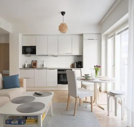 Fredika I Tripla Pasila Prime Location, Parking *